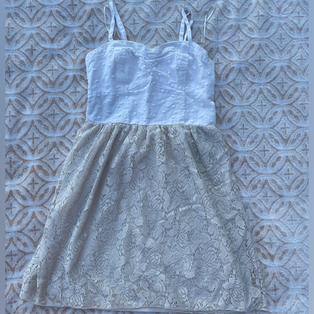 White and beige American Eagle dress XS